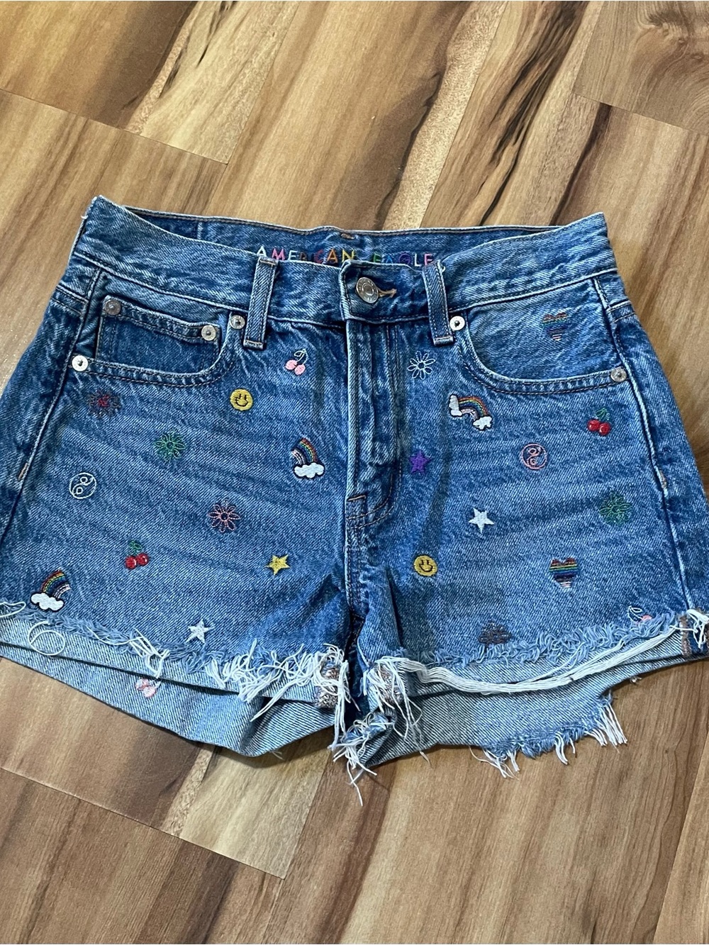 Vintage-Style American Eagle Embroidered Jean Shorts - 90s Boyfriend Fit Sz 000